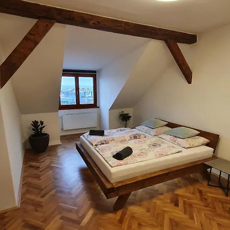 Castle View شقة براغ